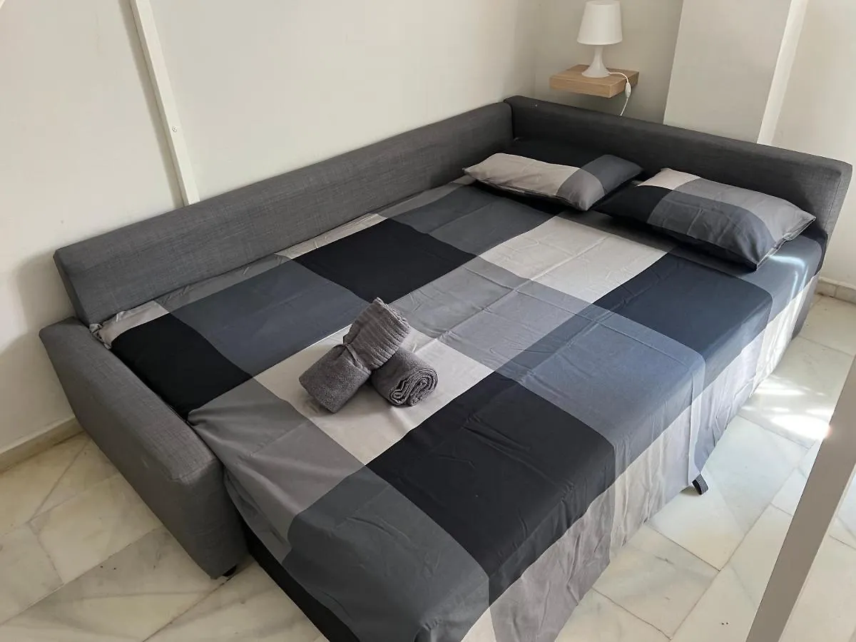 Genuar Apartments Malaga Center 4 0*,
